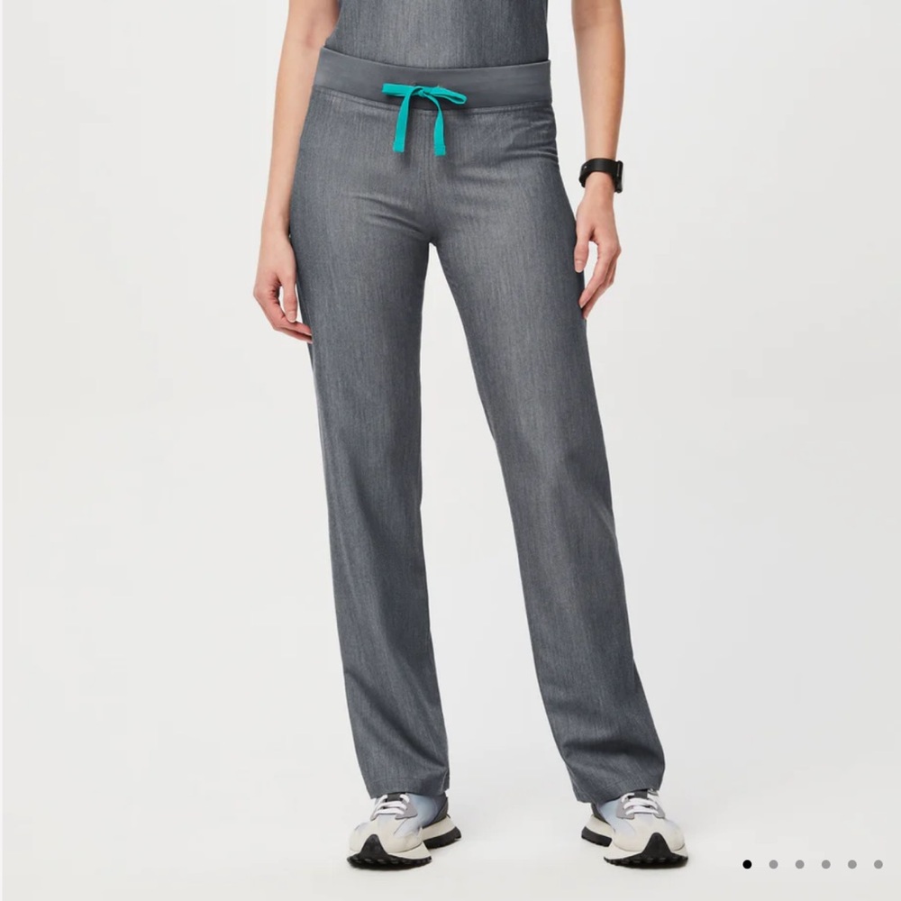 M Figs Graphite Scrub Pants